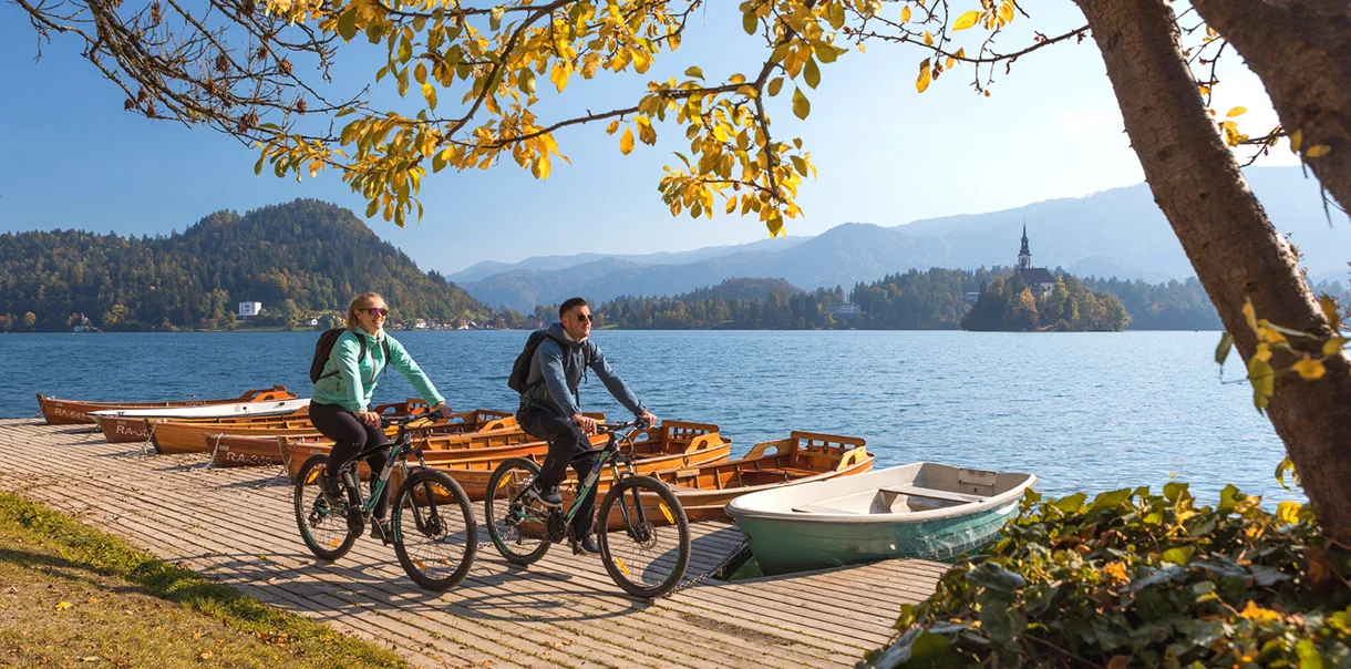 Bled Autumn Cycling, Photo Jošt Gantar, www.bled.si. Bled Autumn Cycling